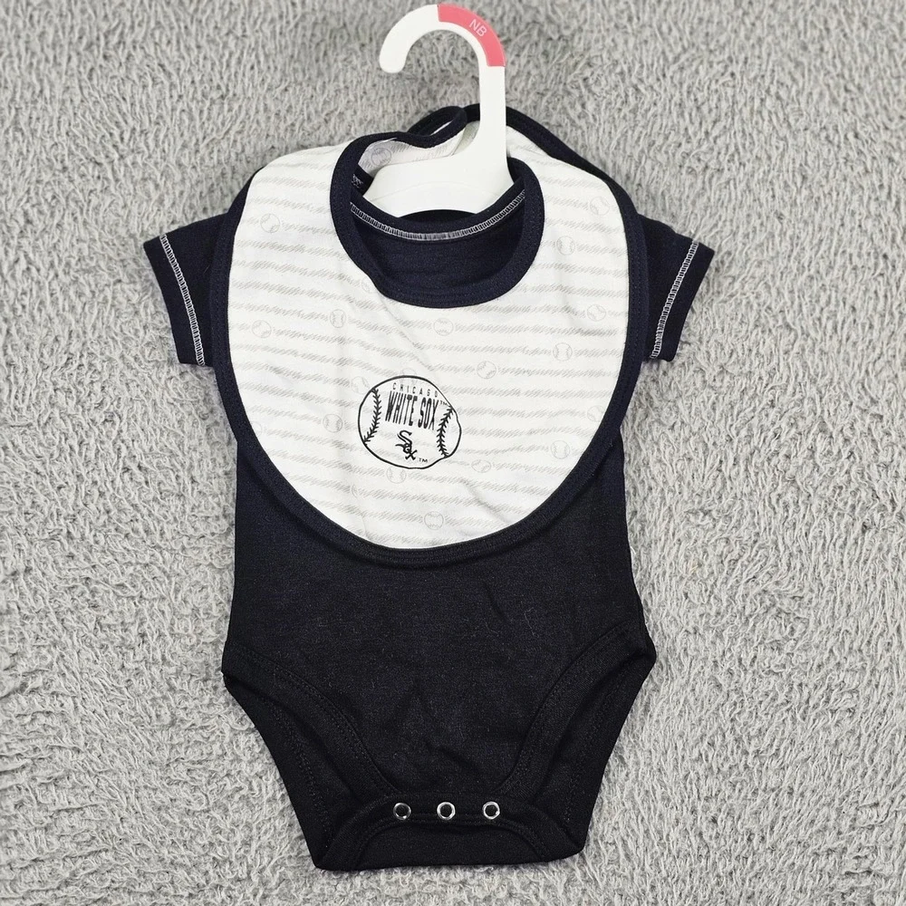 Chicago White Sox One-piece Boys 0-3 Months MLB Baseball Genuine Merchandise Bib